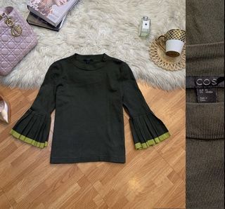 COS green flowy top