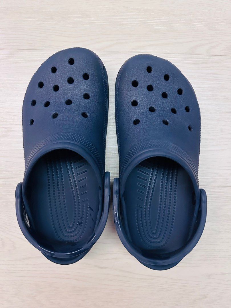 Crocs size M6 W8 Men s Fashion Footwear Flipflops and Slides on