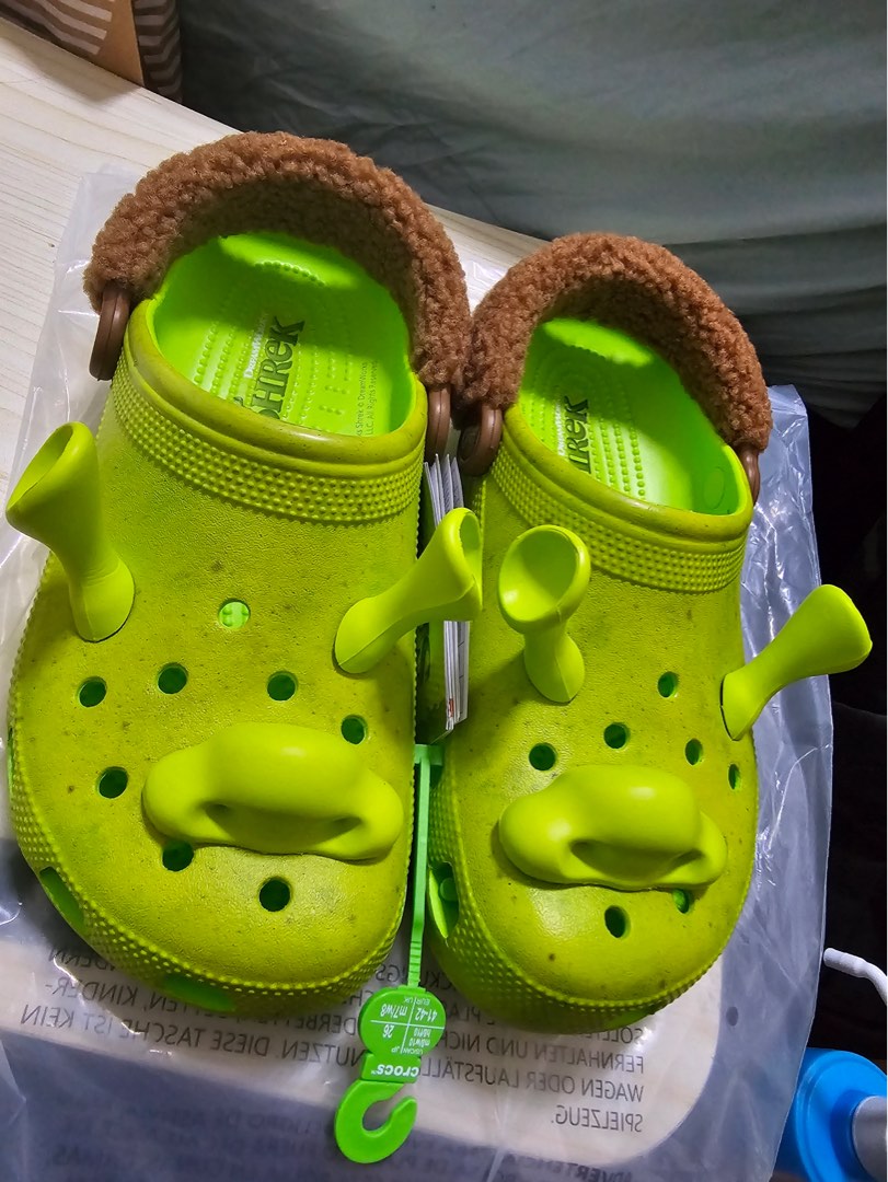 Shrek Crocs! (US M9/W11), Men's Fashion, Footwear, Flipflops and Slides on  Carousell