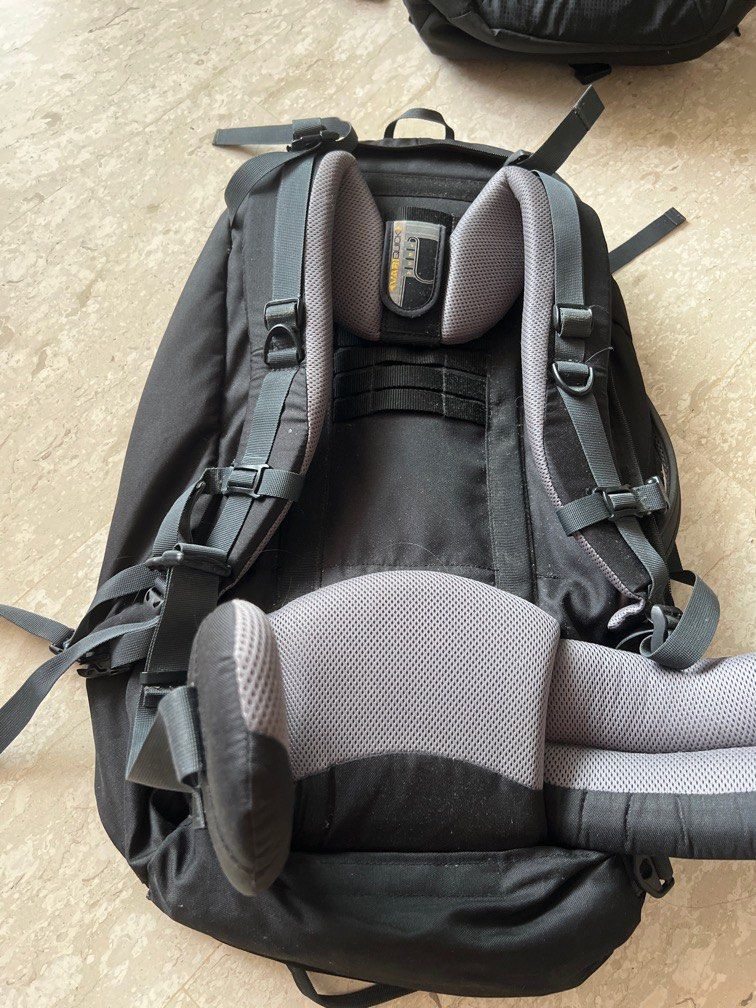 Deuter transit 50 travel backpack with deals removable daypack