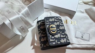 （分類：）位於 。 由 cherryblossomsssss 提交（商品編號 1259069152，圖片 1）。簡介： 。