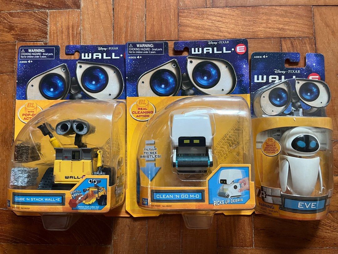 eve and wall e toys