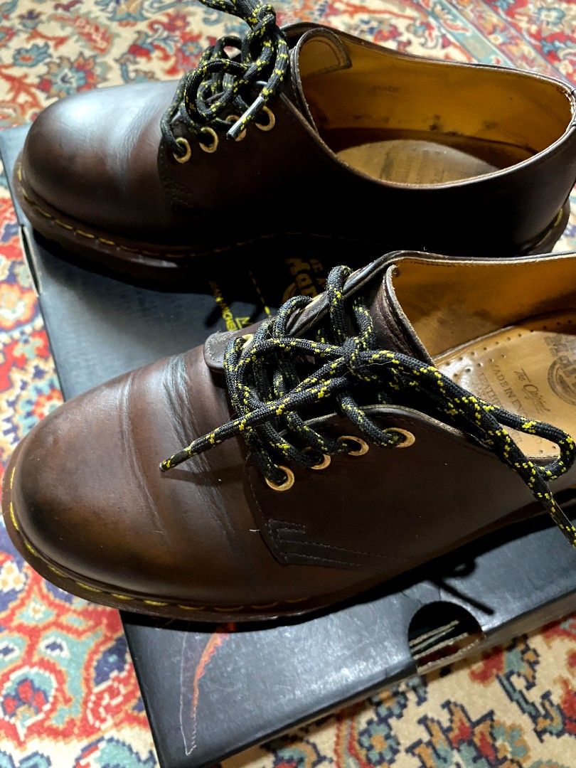 Dr. Martens 1461 Aztec Crazy Horse Made in England, Fesyen Pria, Sepatu  Sepatu Formal di Carousell
