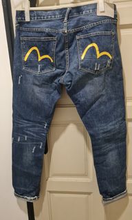 (Category: ) located in . Submitted by nike7111 (Listing ID 1259075477, Image 1). Description: .
