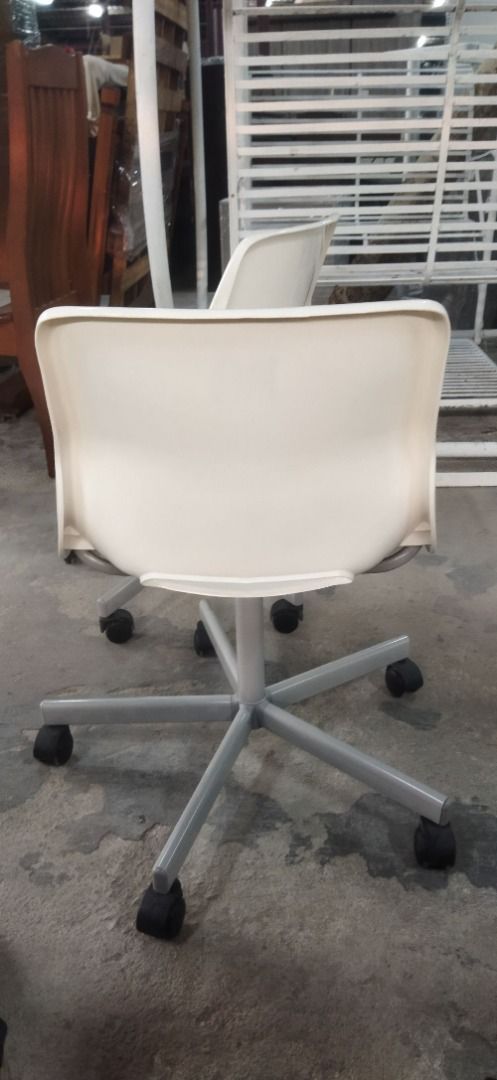 Leifarne swivel sales chair review