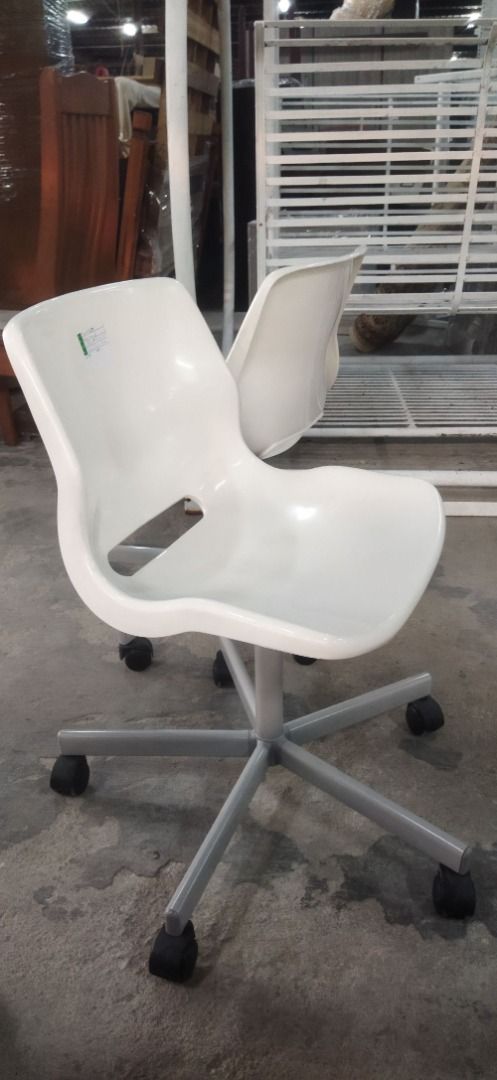 Leifarne swivel sales chair review
