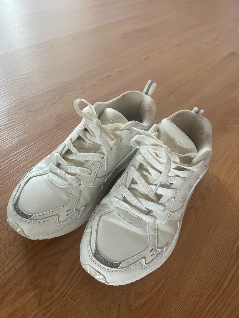 Fila off white clearance