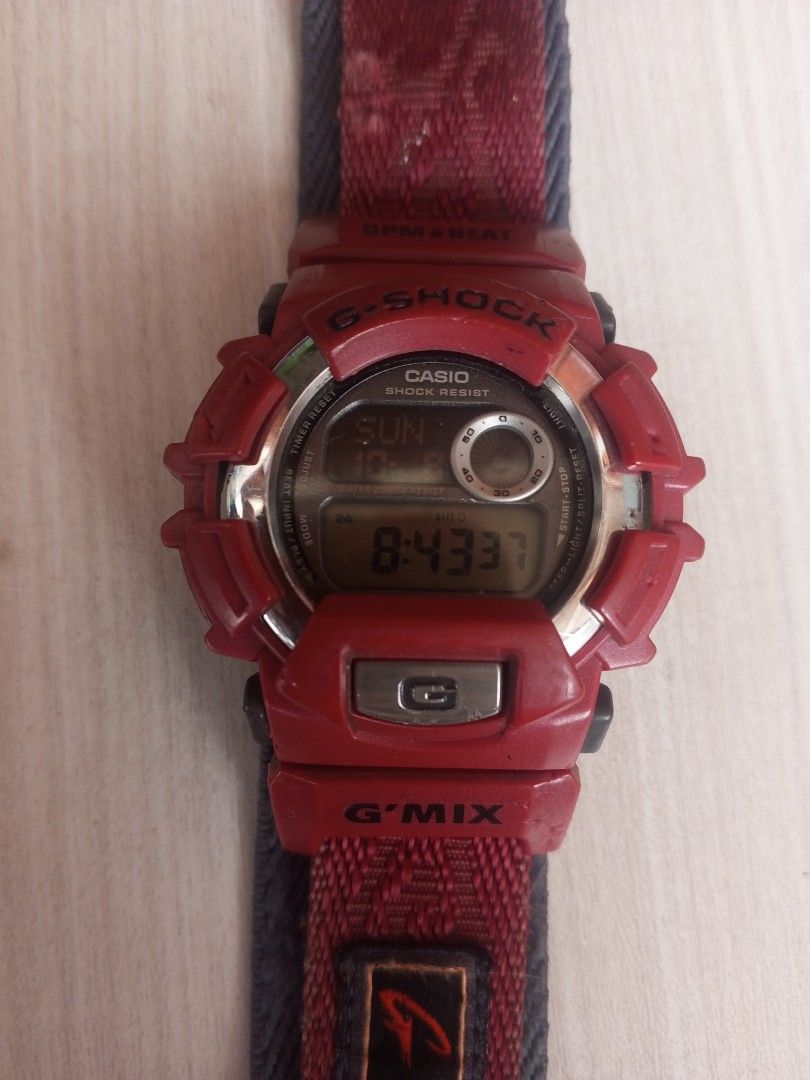 Velcro deals g shock
