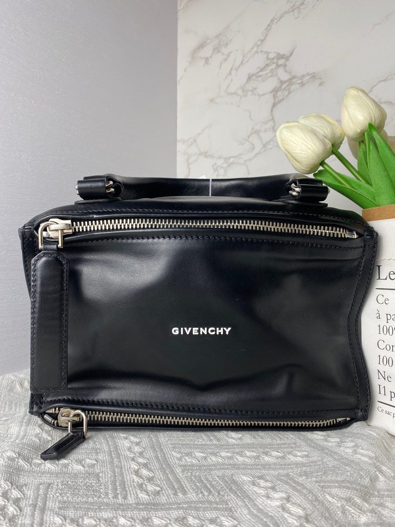 Givenchy hotsell pandora crossbody