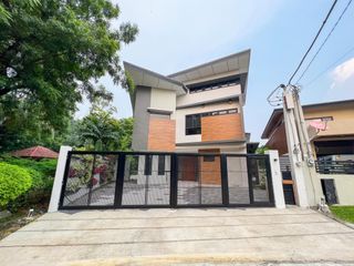 Good Deal! Brand New House for Sale in Ayala Alabang