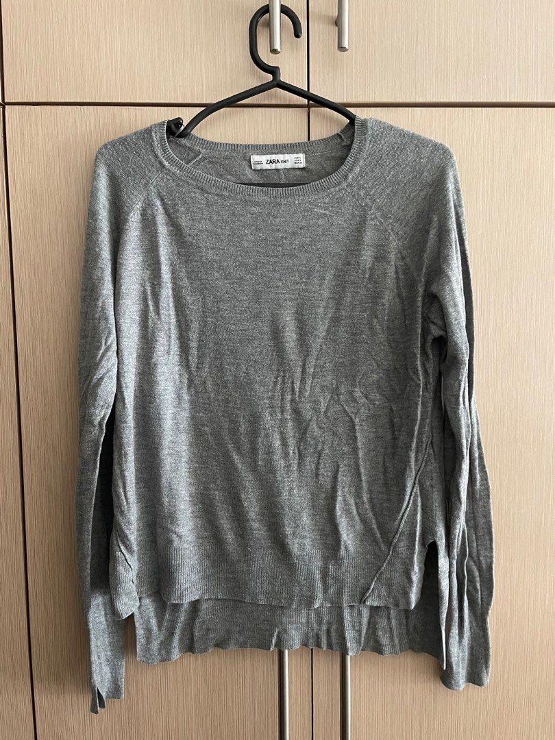 Gray Zara knit sweater (Category: Longsleeves) located in Pasig City. Submitted by ___k8 (Listing ID 1258898301, Image 2). Description: Super cute no flaws! Rfs: not aligned w my color analysis char 🤩.
