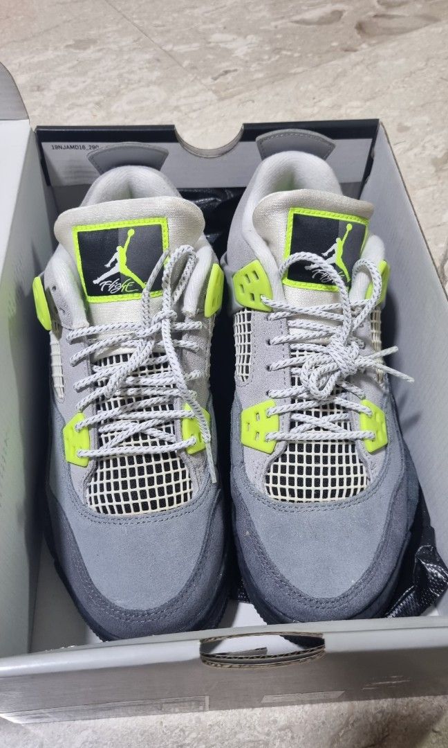 Air jordan 4 retro se neon gs new arrivals