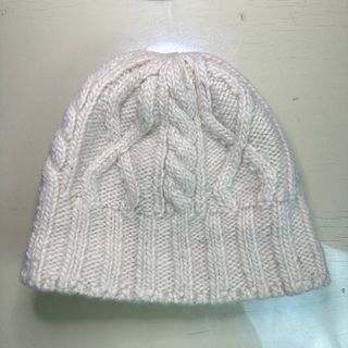 Hand Knit 100% WOOL Knitted Beanie / Bonnet / Cap / Beret / Hat One Size in White