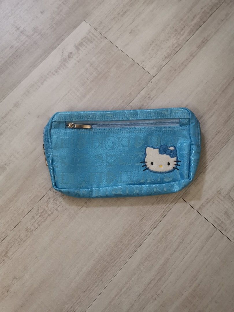 Hello Kitty pen bag