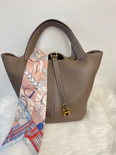 （分類：）位於 。 由 kk_luxuryshopper 提交（商品編號 1258986344，圖片 1）。簡介： 。