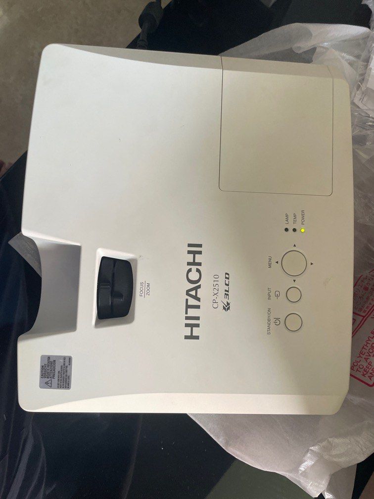 HITACHI CPX2510 projector, Mobile Phones & Gadgets, Other Gadgets on