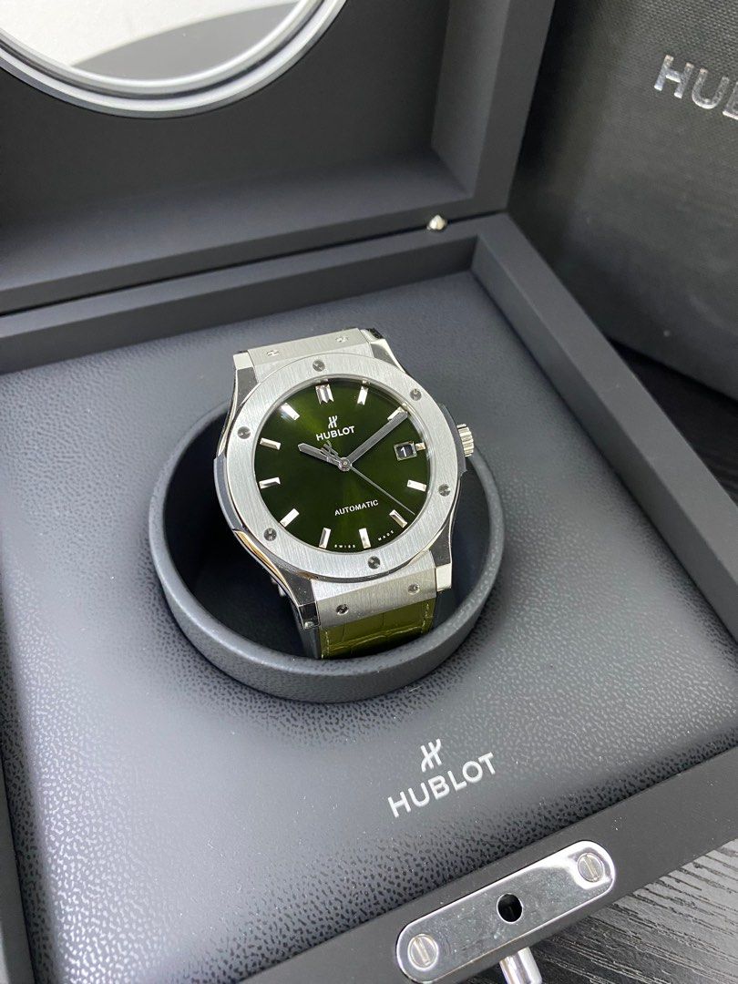Hublot classic fusion 45mm green dial 511.NX.8970.LR Luxury