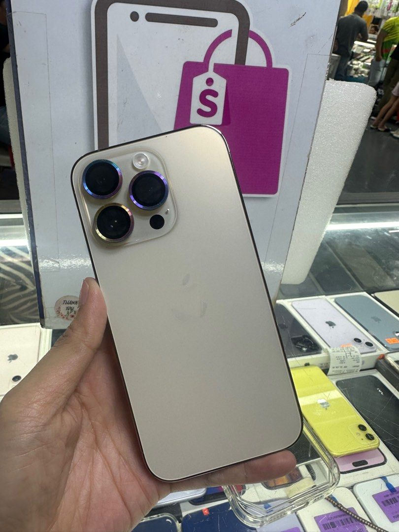 iphone 14 pro 128gb good as new (Category: iPhone 14 Series) located in Cainta. Submitted by vine_gadget_shop (Listing ID 1259065142, Image 2). Description: iphone 14 pro 128gb good as new factory unlock,ntc variant warranty until august 2024 no box ,unit charger only pick up store greenhills shopping center we accept trade in we accept credit card ,ggives installment we do cod and door to door we ship nationwide for fast transaction call 0927736