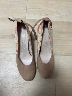 （分類：）位於 。 由 uptotheair 提交（商品編號 1258934069，圖片 1）。簡介： 。