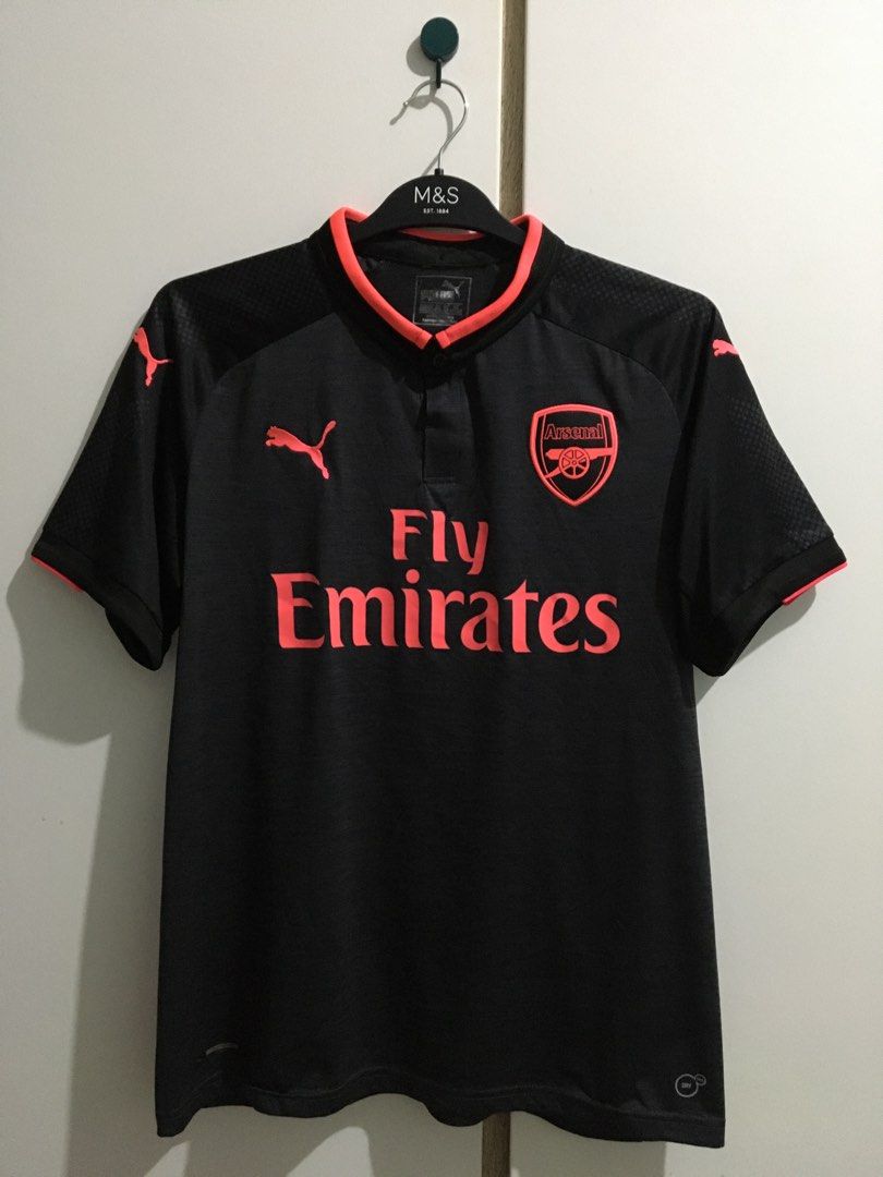 Arsenal third shop kit 2017