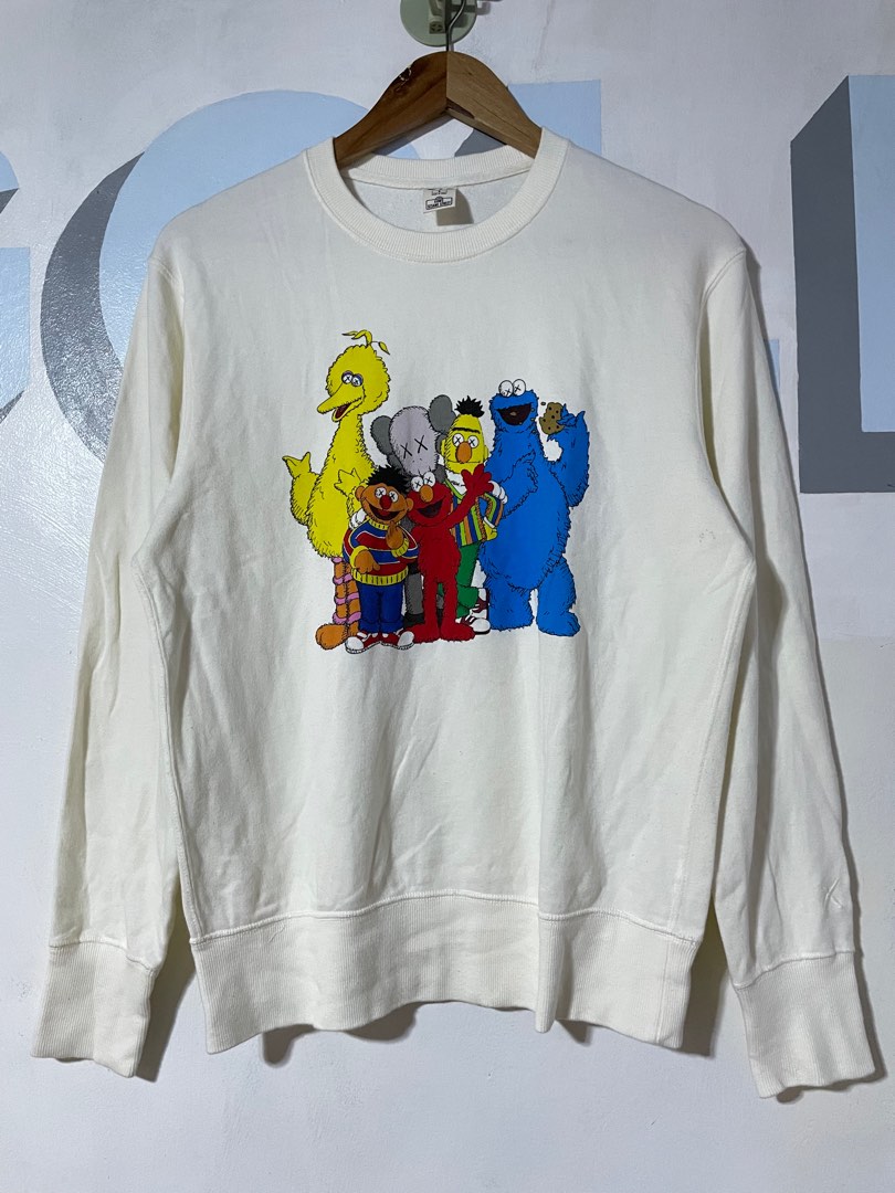 Kaws sesame street outlet crewneck