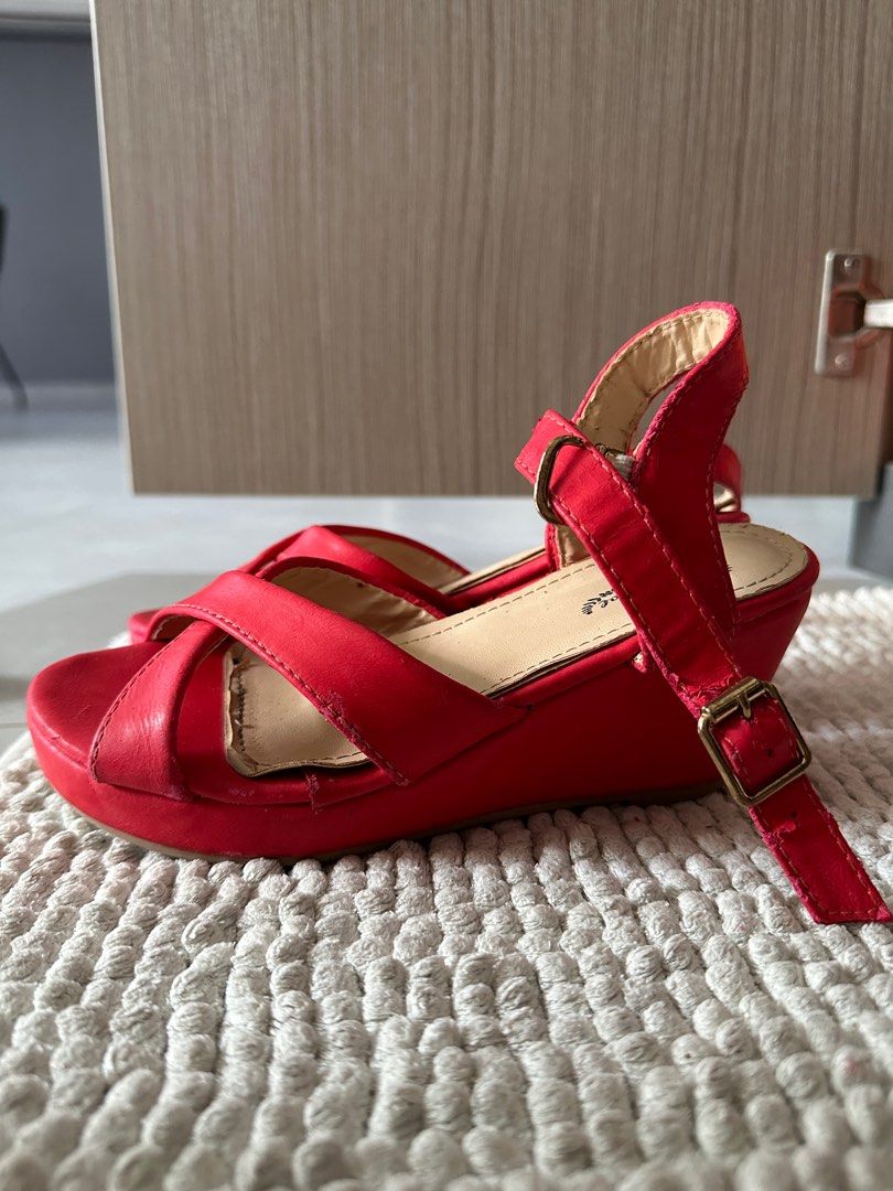 Red heels kids online