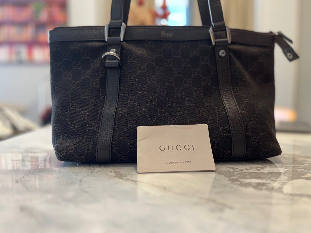 Lightly used Old Money Gucci bag Luxury Bags Wallets on