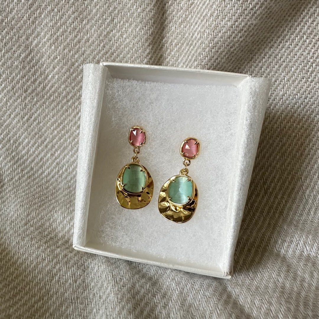 Like New Quartz Stones Earrings From Europe Women s Fashion