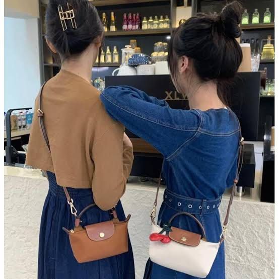 SOLD) Longchamp Pouch w/ Handle and SLING PRE-ORDER, Women's Fashion, Bags  & Wallets, Cross-body Bags on Carousell