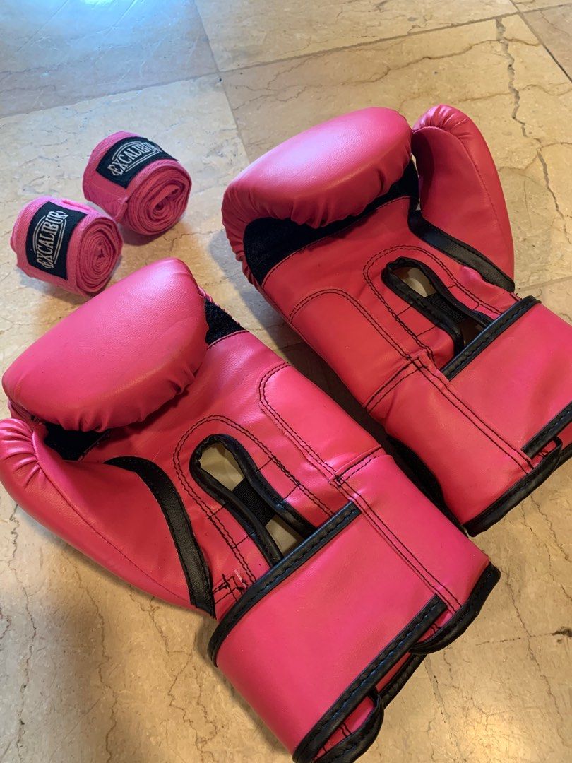 LONSDALE Boxing Gloves with free EXCALIBUR Hand Wraps, Sports Equipment
