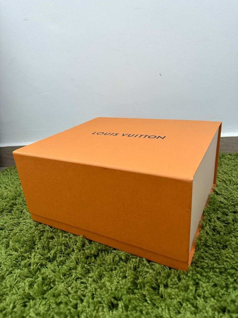 Authentic LOUIS VUITTON LV Gift Box Magnetic Empty Large Box 14x 10x 5  NEW