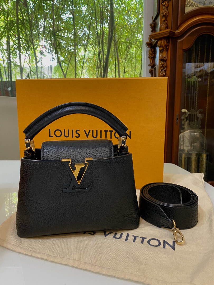 Louis Vuitton - Capucines MM - Torterelle Taurillon Leather - GHW