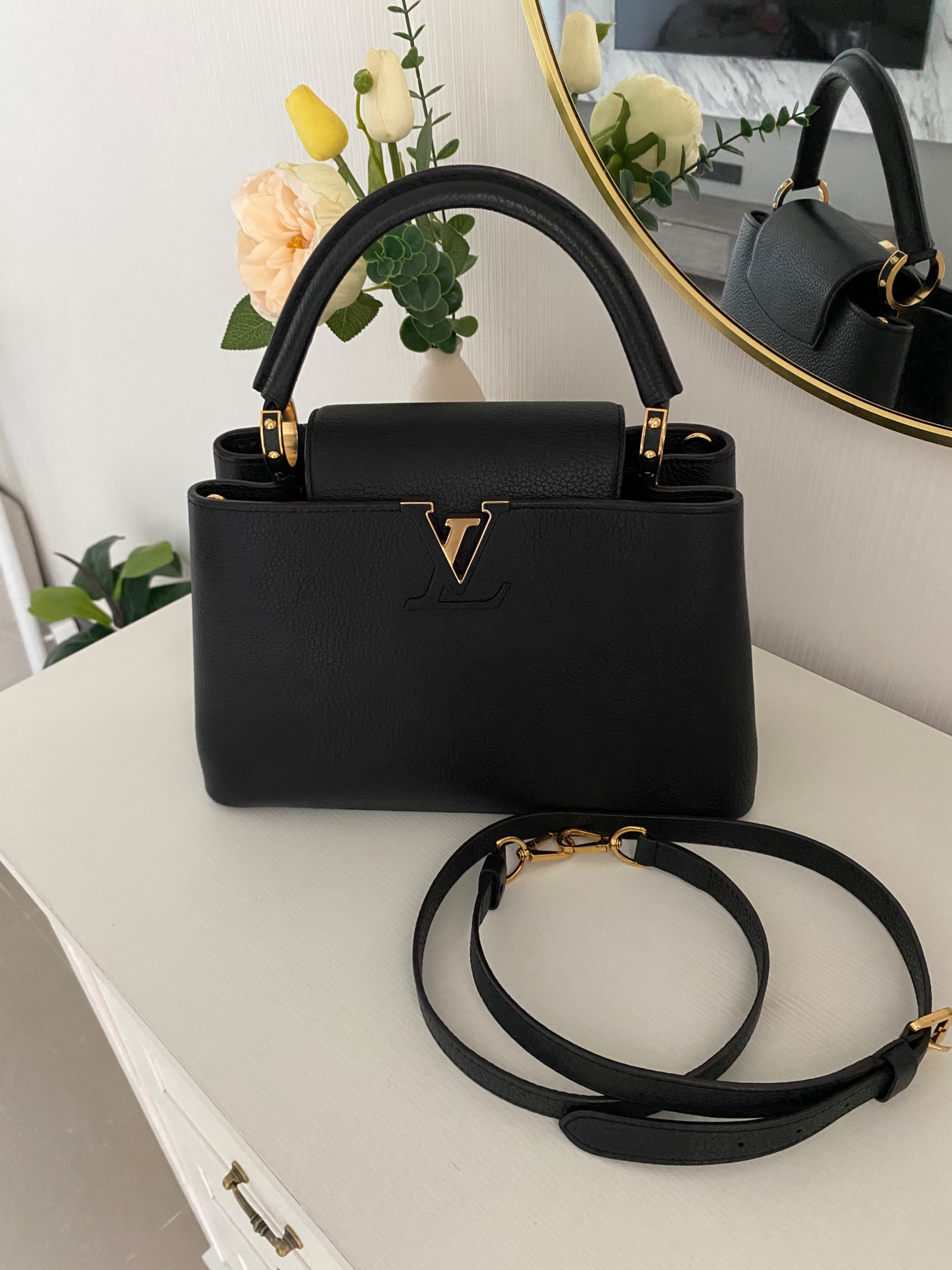 Louis vuitton capucines black store
