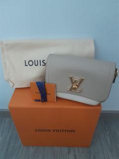 Louis Vuitton Black Leather Taurillon Lockme Tender Shoulder Bag
