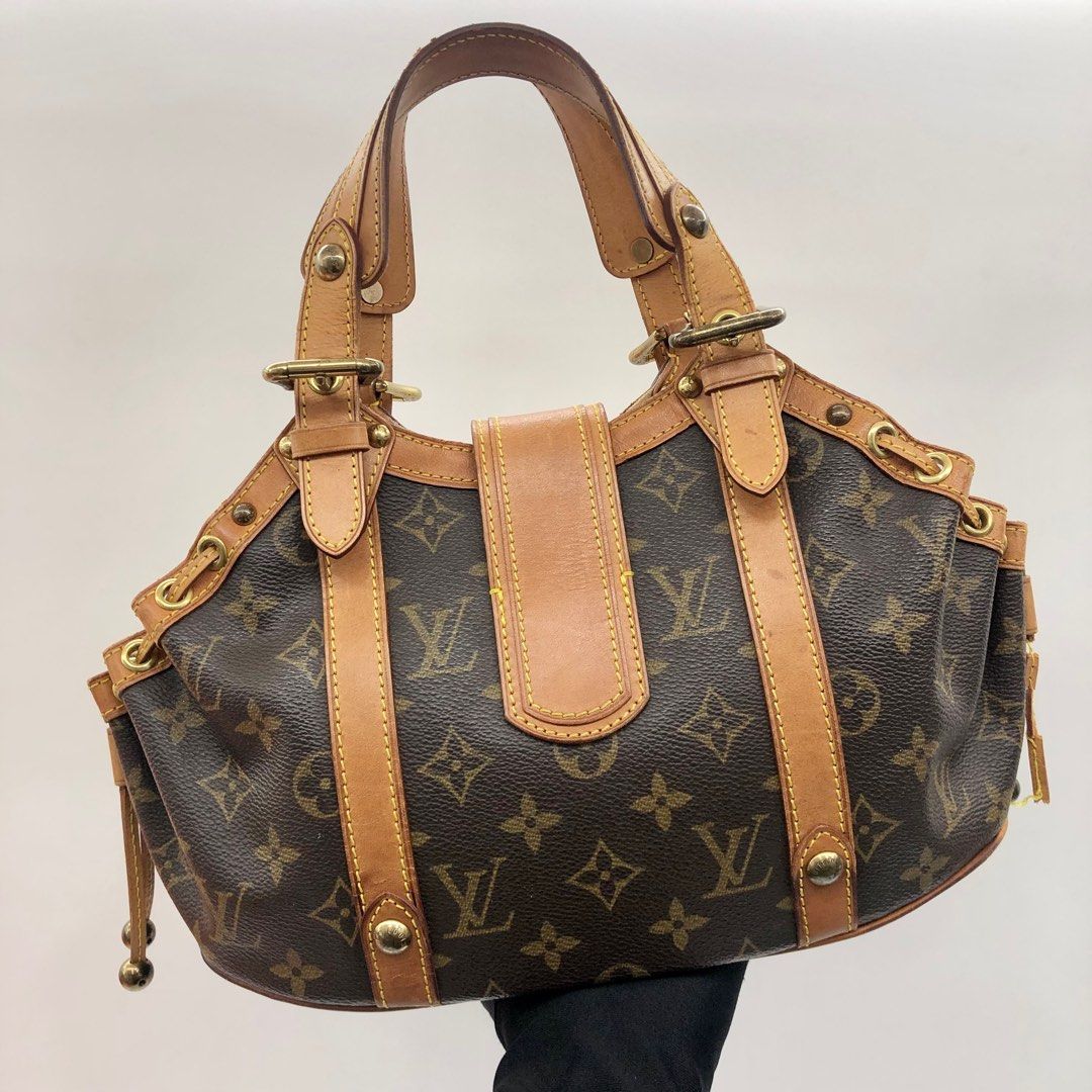 LOUIS VUITTON M92399 MONOGRAM THEDA PM HAND BAG 237032537