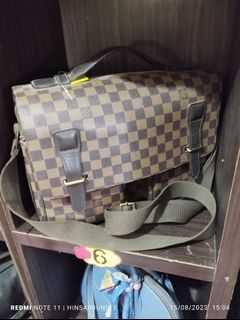 Louis Vuitton Multiple Wallet Monogram Shadow leather (Men), Luxury, Bags &  Wallets on Carousell