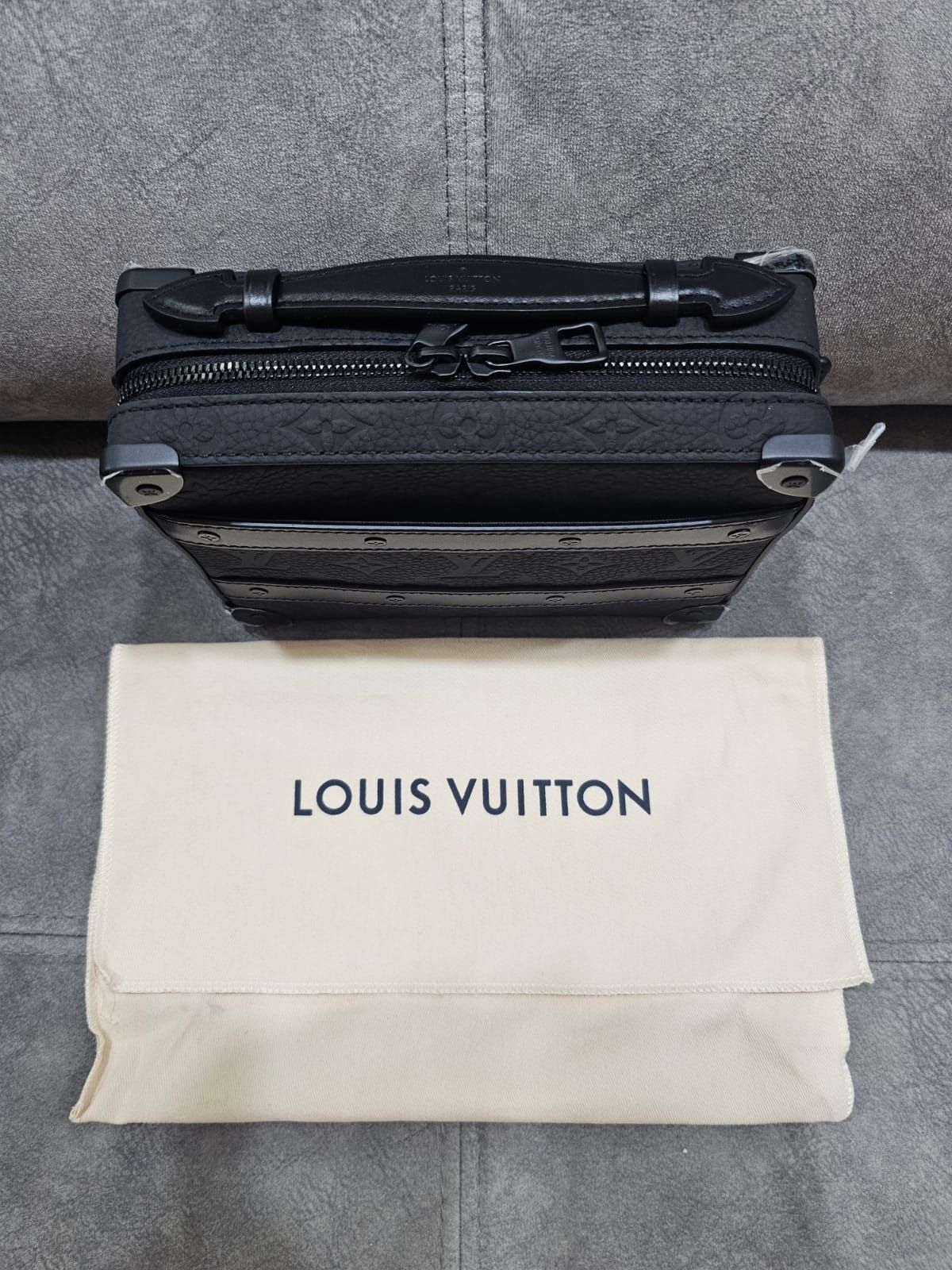 Louis Vuitton Handle Soft Trunk M21833 Optic White --   trunk-m21833-optic-white-p-76493.html : r/zealreplica