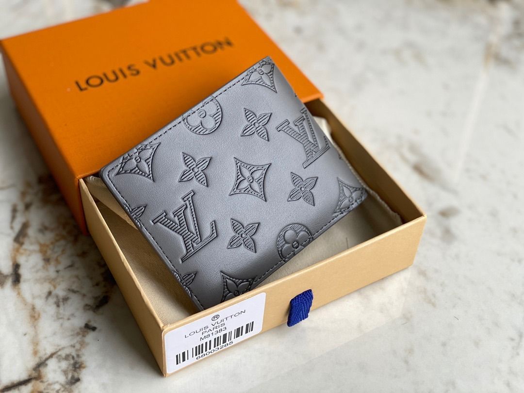 Louis Vuitton MONOGRAM Multiple Wallet (M81383)