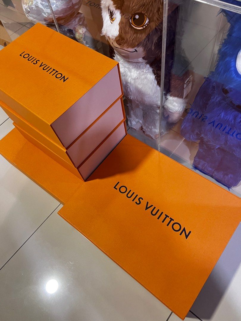 Louis Vuitton box 36x28x15cm lv