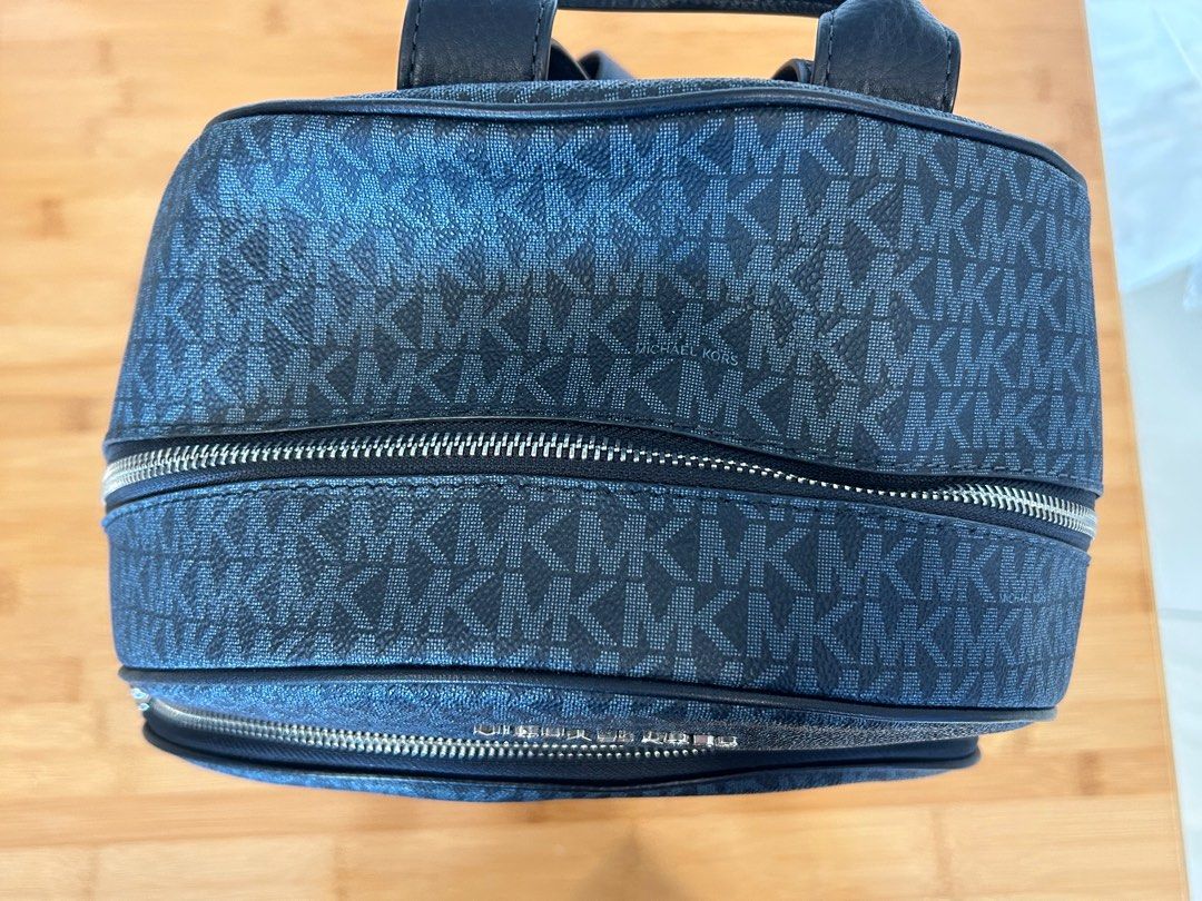 Michael kors admiral backpack 2025