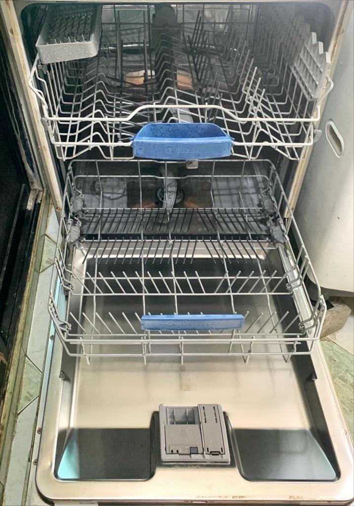 ModelBOSCH Diswash 60 cm SMS63LO8EA with Finish tablet 80 pcs, TV & Home Appliances, Kitchen