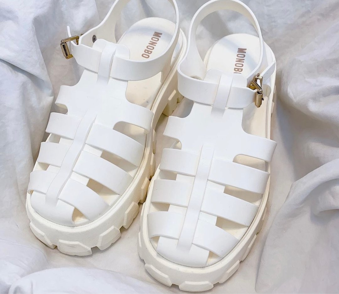 Monobo milan white, Women's Fashion, Footwear, Flats & Sandals on Carousell