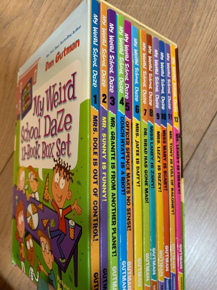 高評価！ [新品。海外購入]41冊セットMY WEIRD SCHOOL Part 1-5 洋書