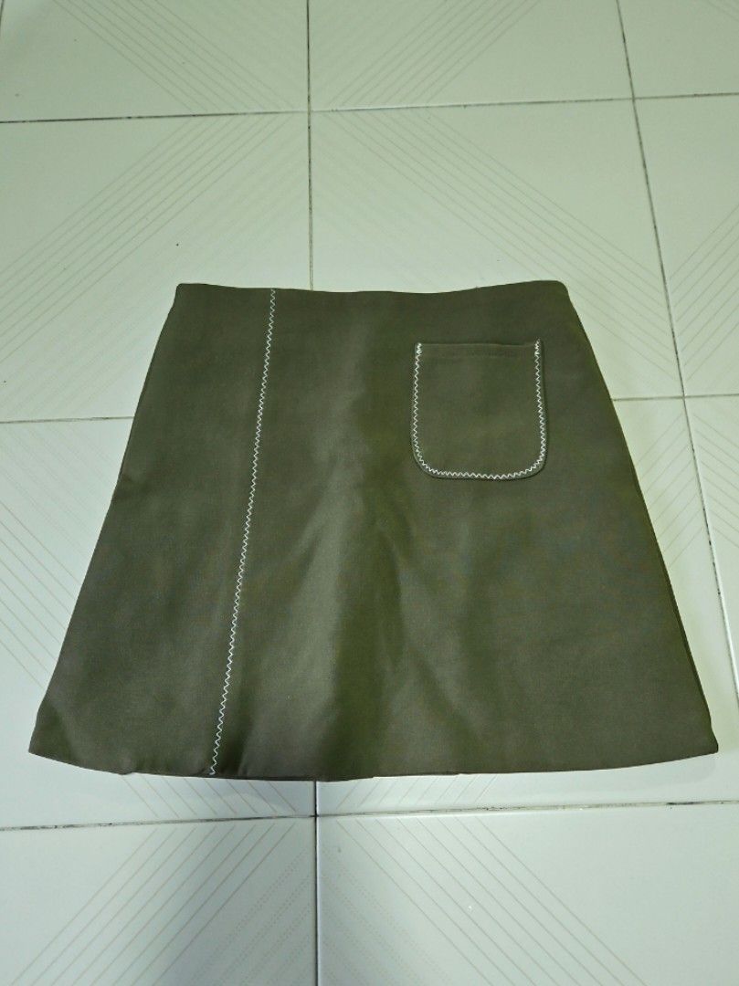 Navy green skirt Women s Fashion Bottoms Skirts on Carousell