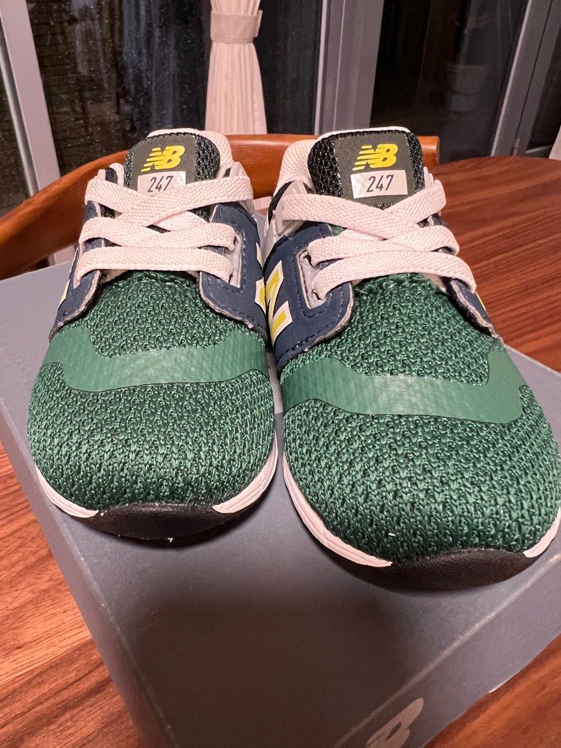 New Balance 247 Kids Shoe EU22.5