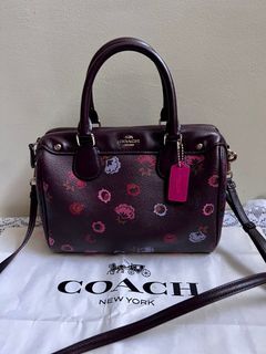 Authentic Coach Mini Bennett Pebble Leather Speedy Bag, Women's Fashion,  Bags & Wallets, Purses & Pouches on Carousell