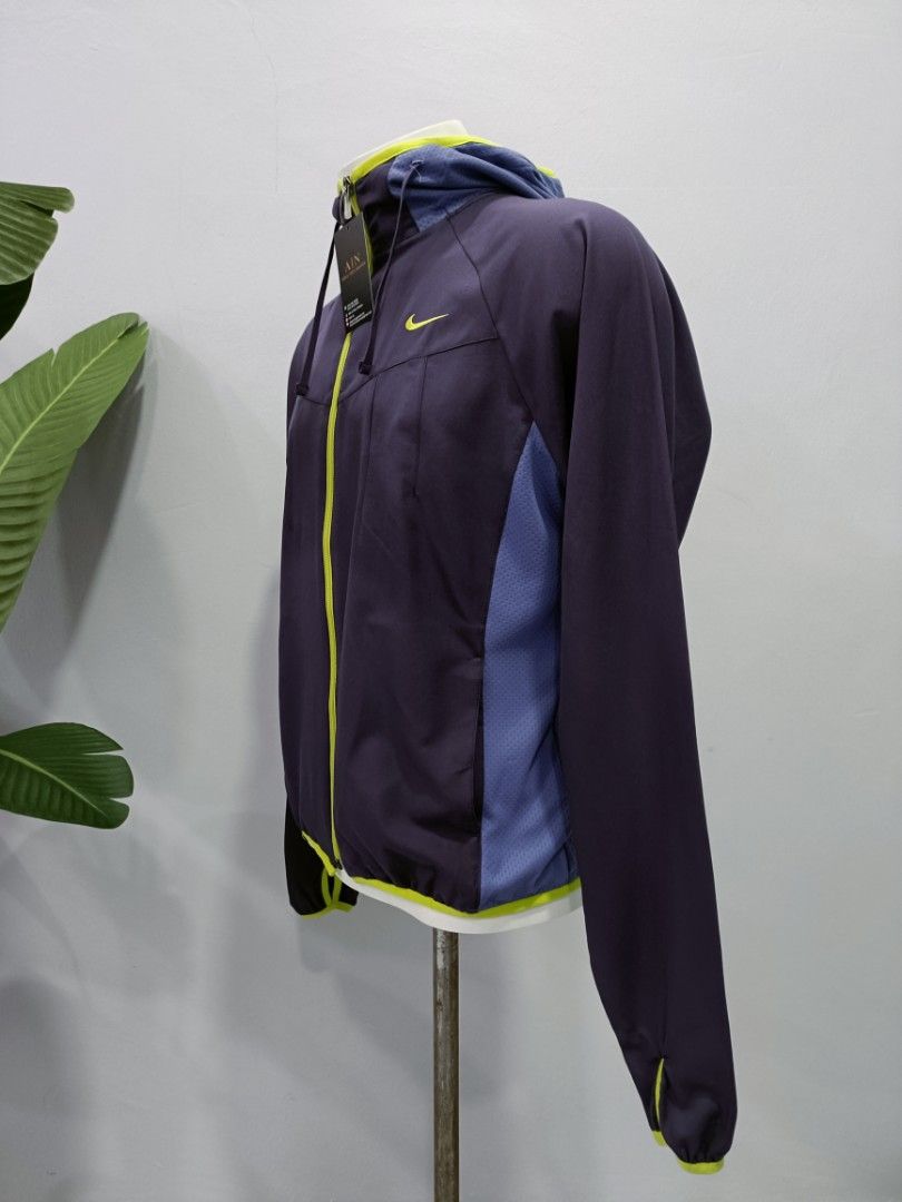 NIKE FitDry Running Jacket Women s Fashion Activewear on Carousell