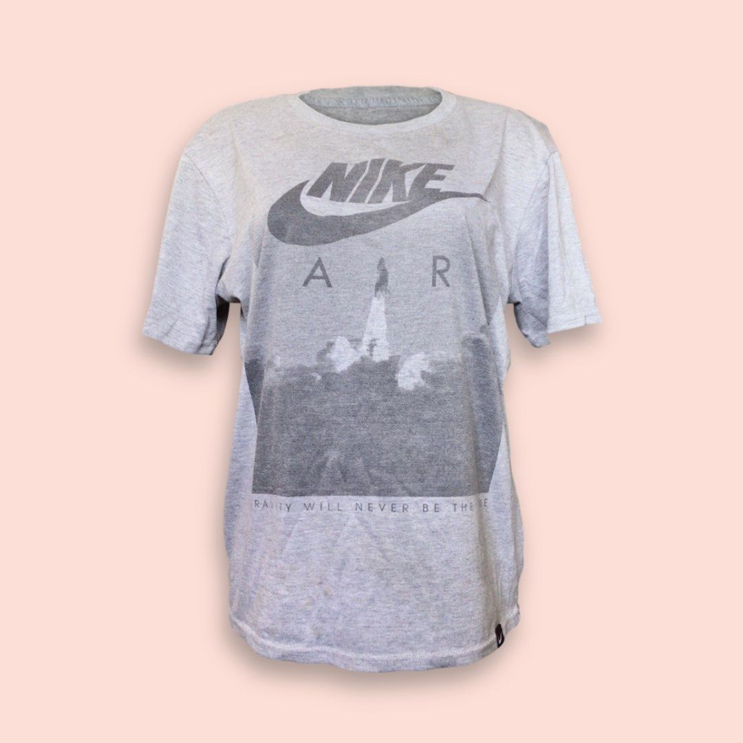 mens dark grey nike t shirt