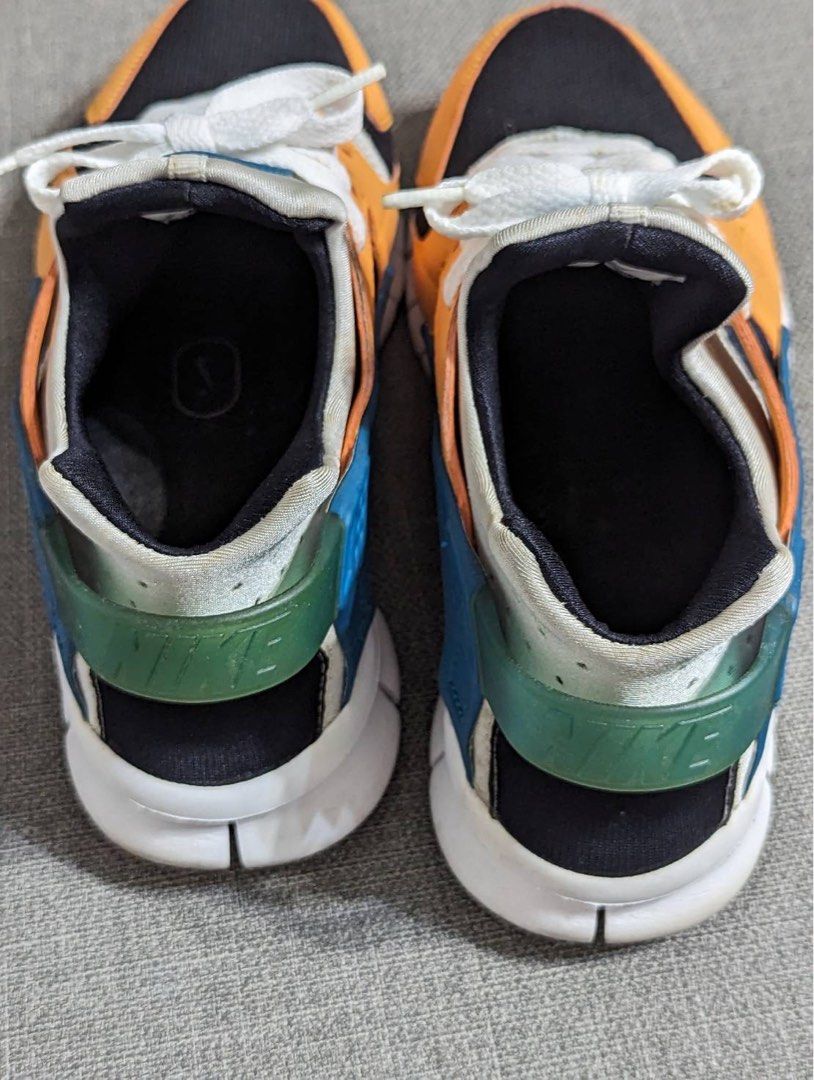 Nike huarache free Beige hotsell