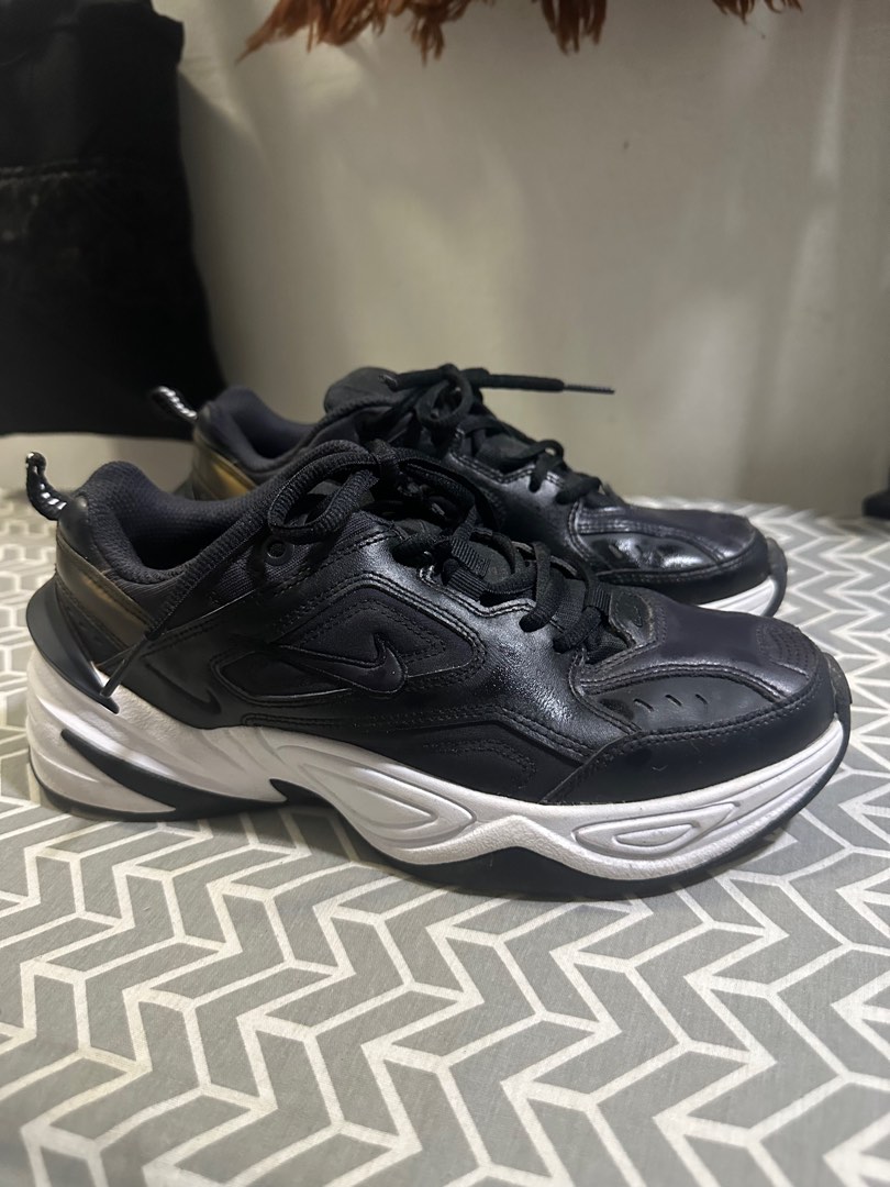 Nike techno deals sneakers